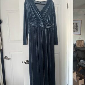 Velvet Long Sleeve Maxi Dress in Blue size XL
